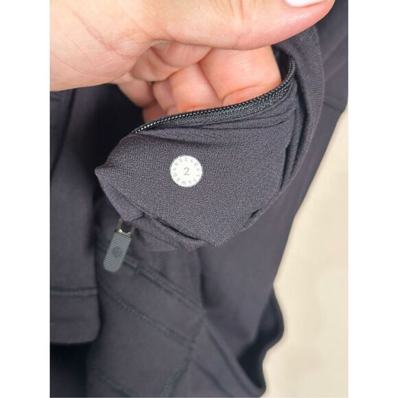 Lululemon Base Runner 1/2 Zip sz 2 - Picture 9 of 12